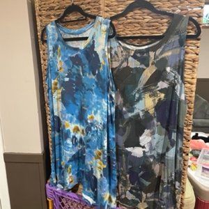 Logo by Lori Goldstein tank top duo